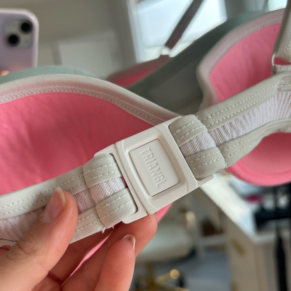 Triangl swim top! 🥥 - Picture 4 of 7